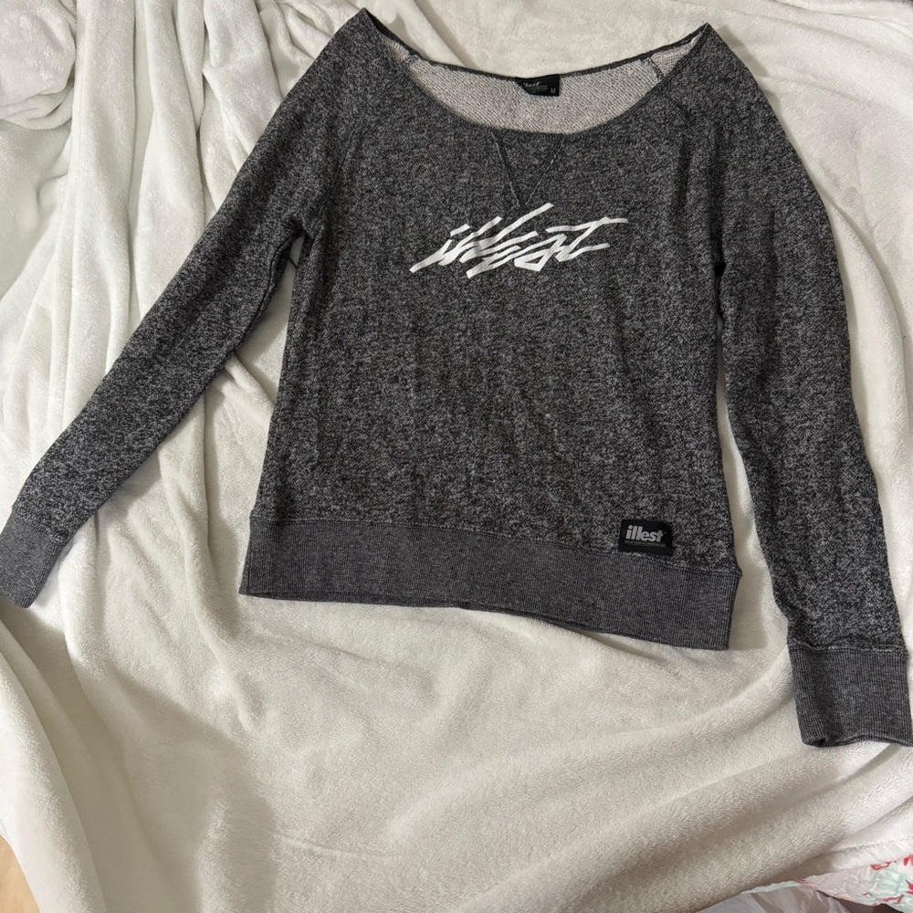 Illest off-the-shoulder long sleeve